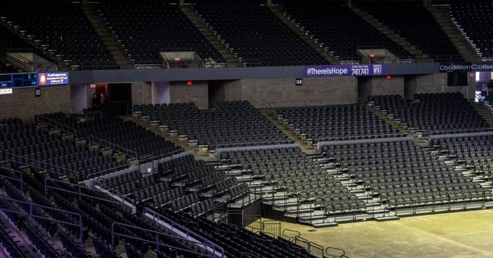 From Queen to country: 45-year-old Charleston Coliseum seats finally replaced