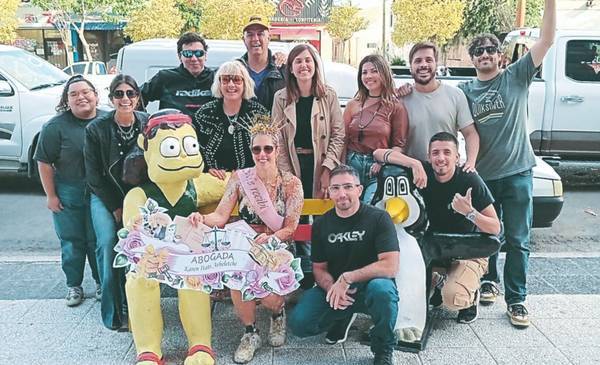 Trelew sumó una nueva profesional del Derecho y los festejos fueron en EL CHUBUT