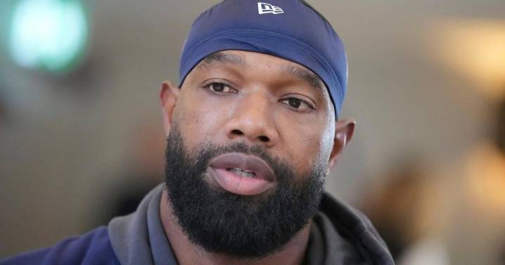 At age 41, Marcedes Lewis becomes oldest tight end to play in NFL game