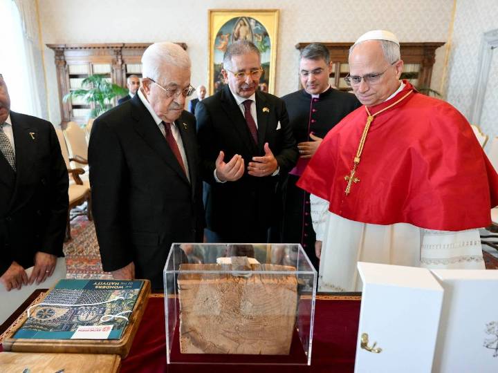 Papa León XIV recibe a Mahmud Abás en el Vaticano ante crisis en Gaza