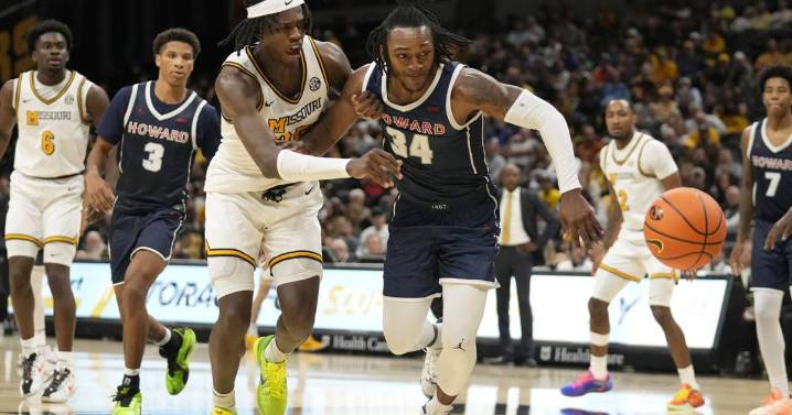 Mizzou men's hoops opens season with breezy win at Howard