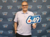 'Heart was beating so fast': Edmonton man wins $1M on Lotto 6/49 draw