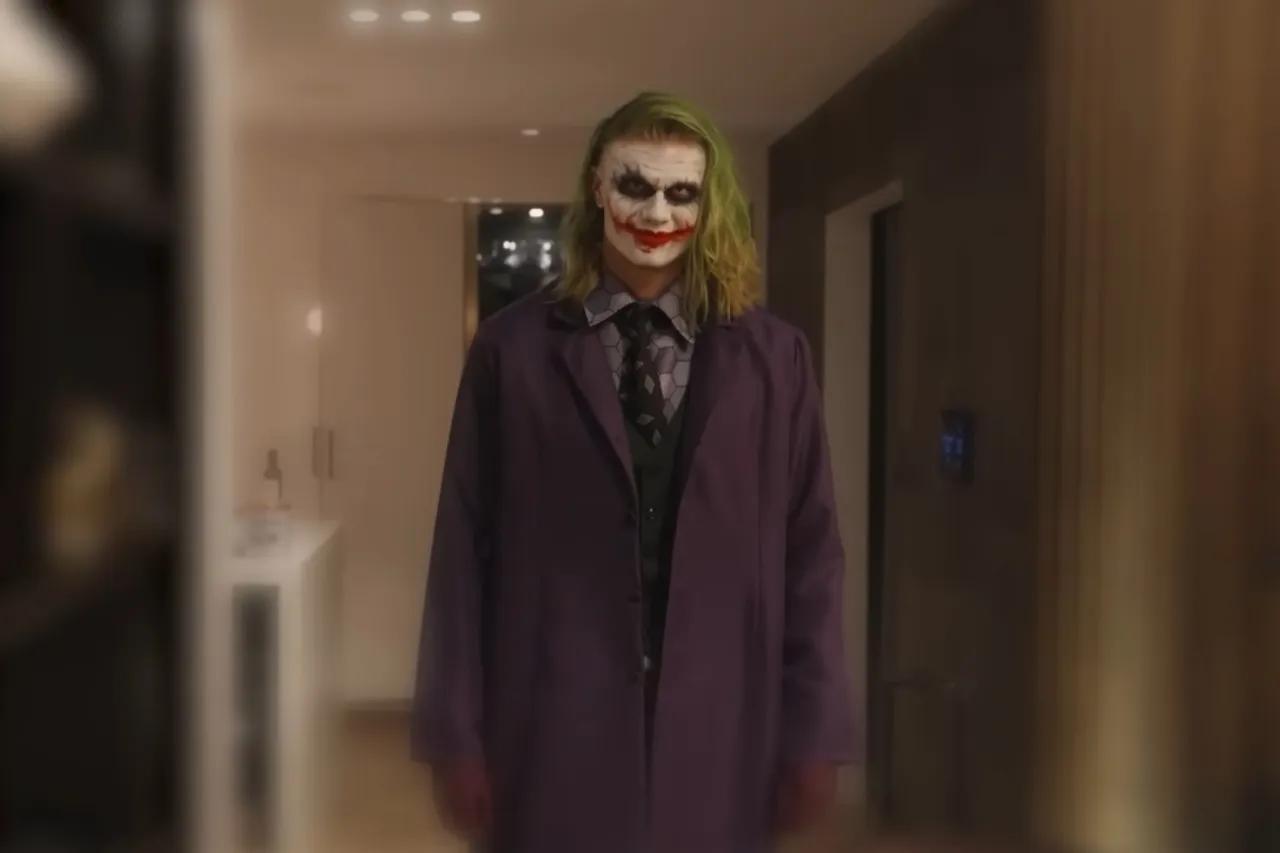 Erling Haaland se disfraza del Joker para una broma de Halloween en Manchester