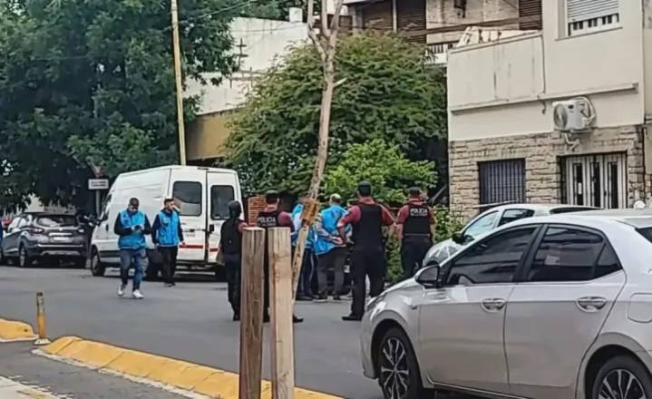 Horror y misterio en Villa Luro: encuentran muertas a una madre y su hija