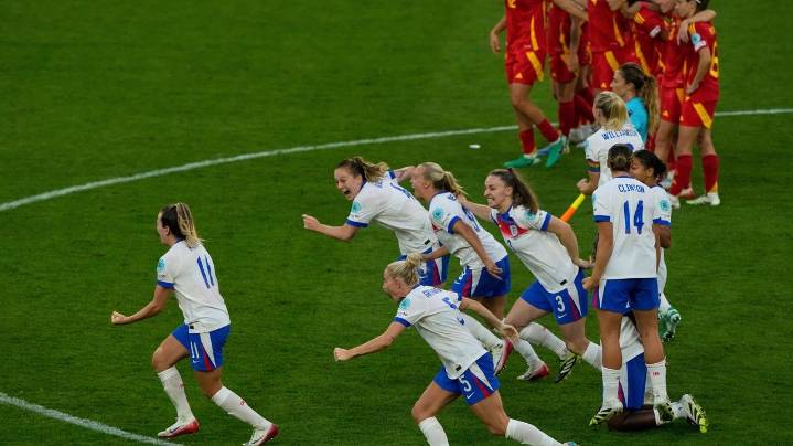 Spain and England renew women's soccer rivalry in 2027 World Cup qualifying group