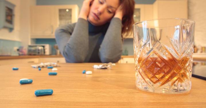 Pharmacist's warning to anyone taking paracetamol after drinking