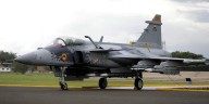 Colombia firma contrato millonario con Saab por 17 cazas Gripen