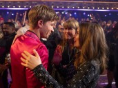 Robert Irwin Praises ‘Strong & Powerful Mothers’ in ‘Dancing With the Stars’ Finale