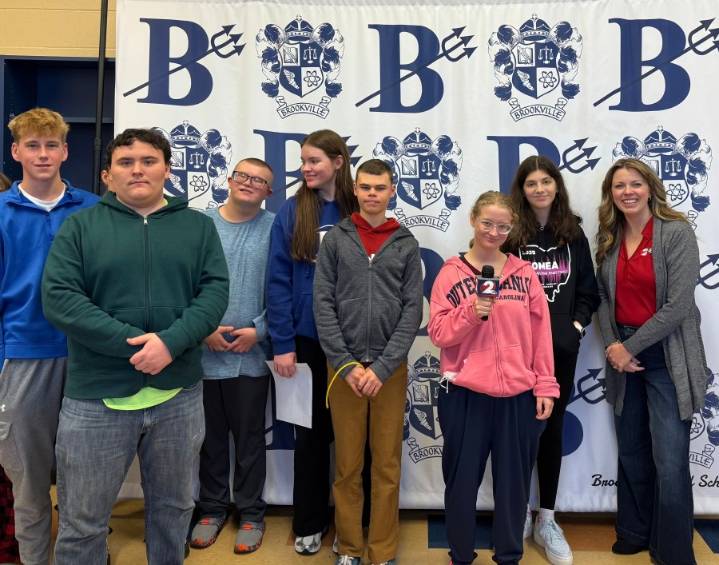 2 NEWS' Lauren Wood speaks at Brookville High School career fair