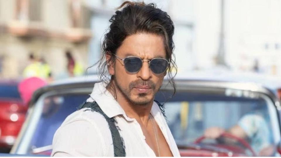 SRK celebrates 60th birthday with close friends and family in Alibaug