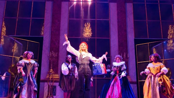 Theater Review: 'The Queen of Versailles' with Kristin Chenoweth gets lost in a Hall of Mirrors