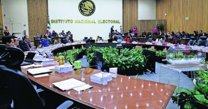 El “mega-proceso” electoral del 2027: INE alista revocación de Claudia Sheinbaum y 17 gubernaturas