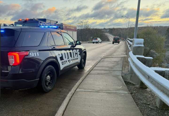 Icy roads, bridges slow Monday morning commute in Valley