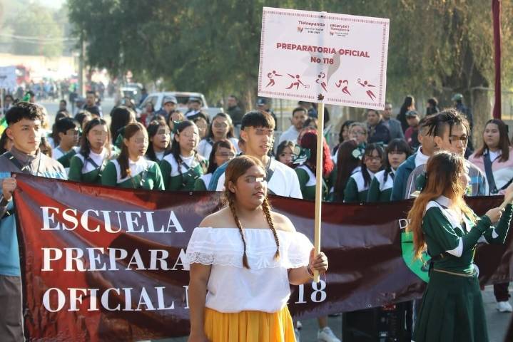 Tlalnepantla celebra con gran desfile el 115° Aniversario de la Revolución Mexicana