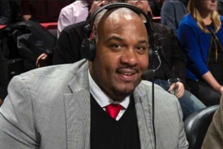 Who Is Stacey King? Meet the Ex-NBA Champion Turned Bulls Announcer Stacey King’s journey from NBA champion to beloved Bulls announcer blends passion, energy, and unforgettable catchphrases. Harshita