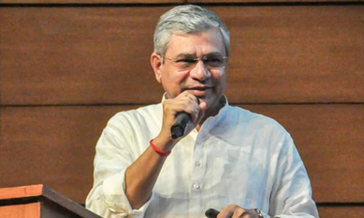 Gujarat: Vaishnaw holds high-level meet to review progress of semiconductor projects