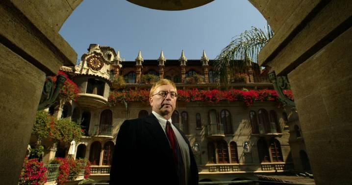 Duane Roberts, frozen burrito magnate and Mission Inn owner, dies at 88