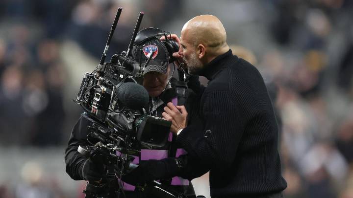 Guardiola abronca a un cámara tras perder contra el Newcastle