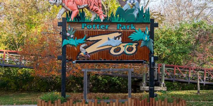 Potter Park Zoo unveils new Animal Health Facility