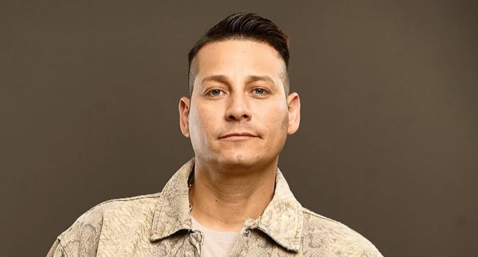 Luigui Carbajal fue captado ingresando a un conocido hotel: “¿Tu mujer tiene conocimiento de esto?” (VIDEO)