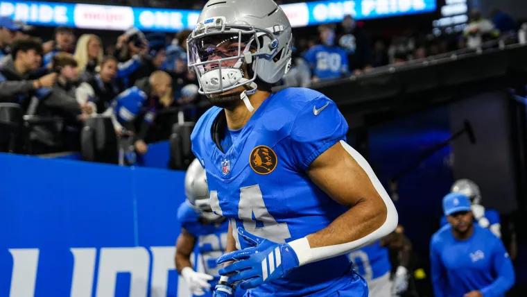 Amon-Ra St. Brown injury update: Lions star WR leaves Thanksgiving game with ankle injury