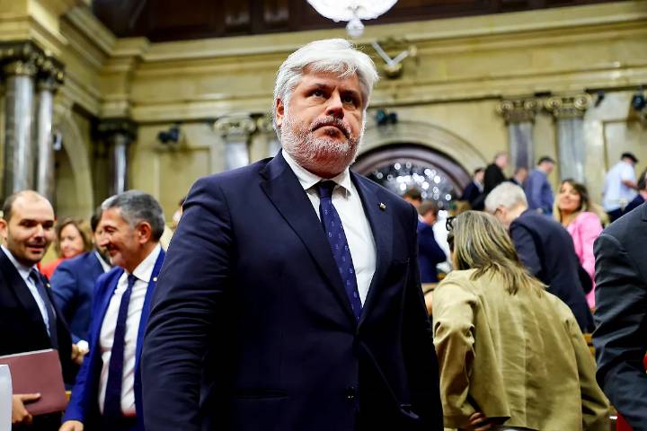 Puigdemont remodela la cúpula de Junts por miedo a que Sánchez adelante elecciones