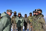 Northern army commander reviews anti-infiltration grid along LoC