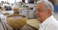 ¿Qué es el pozol, la bebida que AMLO toma diario a mediodía en Quinta ‘La Chingada’?