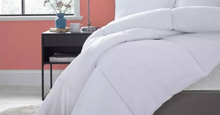 Argos super snuggle autumn weight duvet that's 'very soft and warm' drops under £4 in Argos deal