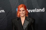 Who is Singing The National Anthem At Browns vs Raiders? Life, Net Worth, & More About Cassadee Pope