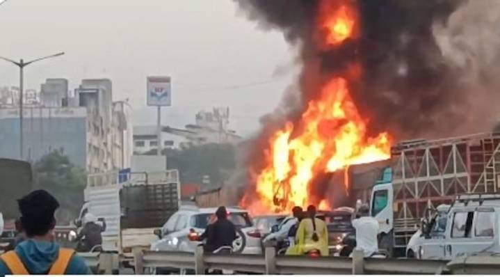 At least 8 dead, over 20 injured in major accident in Pune