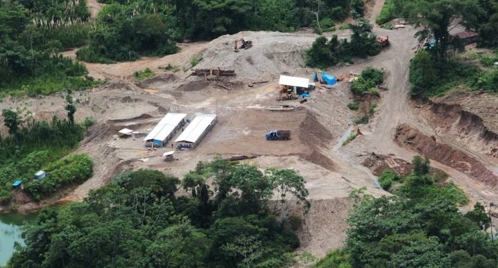 REINFO: debate de su ampliación hasta el 2027 se fue al cuarto intermedio