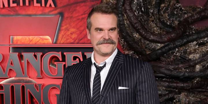 David Harbour Shares the Surprising ‘Stranger Things’ Line That Made Him Break Character | David Harbour, Finn Wolfhard, Millie Bobby Brown, Stranger Things | Celebrity News and Gossip | Entertainment