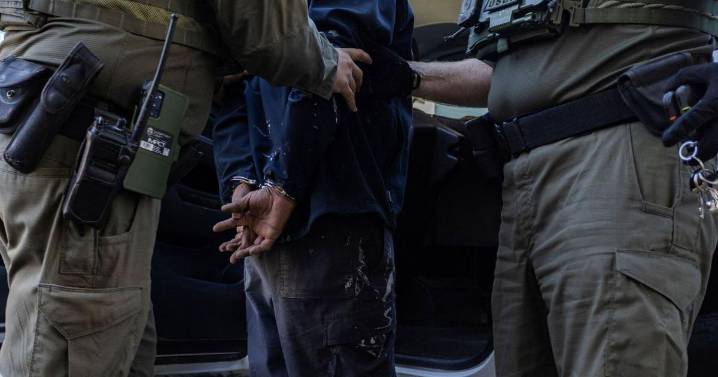 WLS: Judge orders release of hundreds arrested in Illinois immigration crackdown