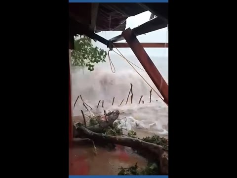 Storm surge from Typhoon Fung-wong in Philippines