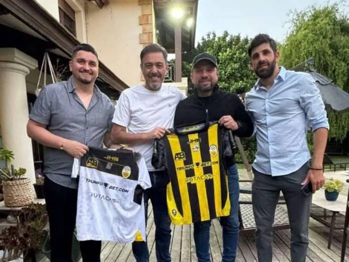 Álvaro Recoba es nuevo DT del Deportivo Táchira
