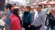 Video: detuvieron al hombre que acosó a la presidenta de México en plena vía pública