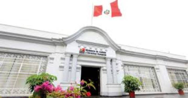 MINJUSDH organiza conferencia y reúne a expertos para debatir reformas penales clave contra crimen y corrupción