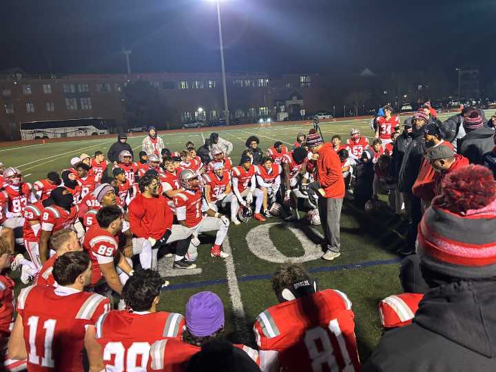 Catholic Memorial football rolls past Winchester, into D