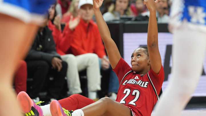 UofL women's basketball drops in rankings after losing to UK
