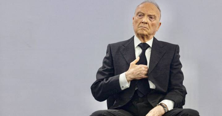 Profesor, secretario y fiscal: El camino que llevó a Alejandro Gertz Manero a la FGR