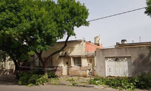 Falleció el obrero que había caído al vacío mientras podaba un árbol