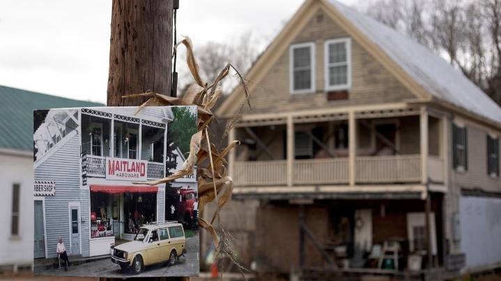 Vermont town draws 'Beetlejuice' fans to iconic horror movie site