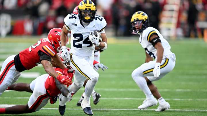 Michigan steamrolls past Maryland, sets up showdown against Ohio State
