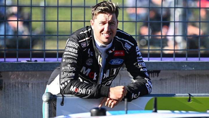 Chaz Mostert sets stage for another Supercars finals upset in Sandown practice session