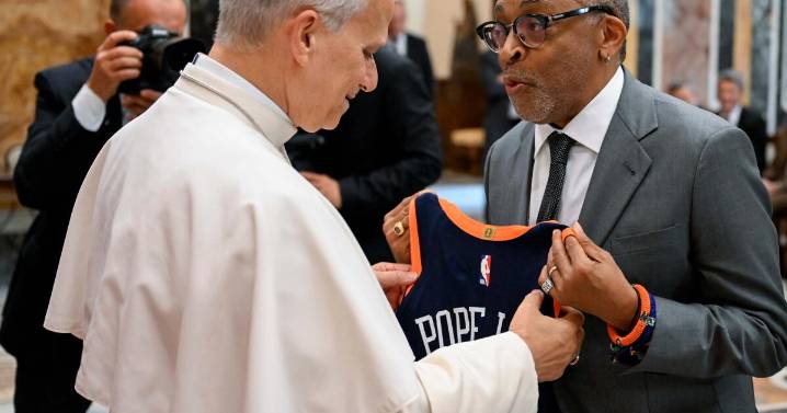 Pope Leo XIV celebrates movies with Hollywood stars, urges inclusion of marginal voices