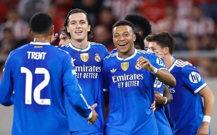 Un fantástico Mbappé condujo triunfo del Real Madrid en champions