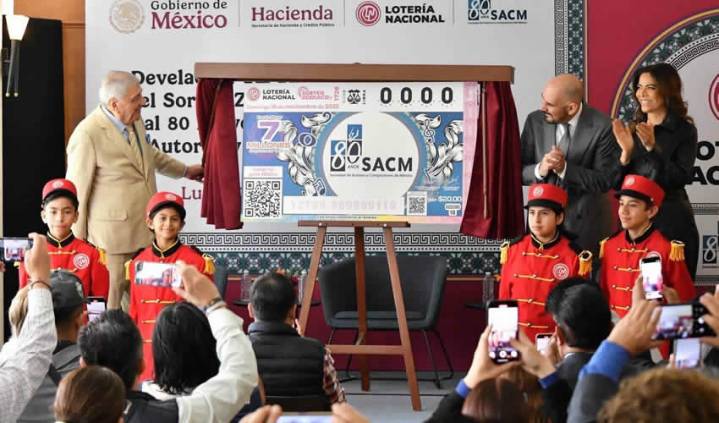 Con Billete Conmemorativo, Lotería Nacional Distingue a la Sociedad de Autores y Compositores de México por sus 80 Años