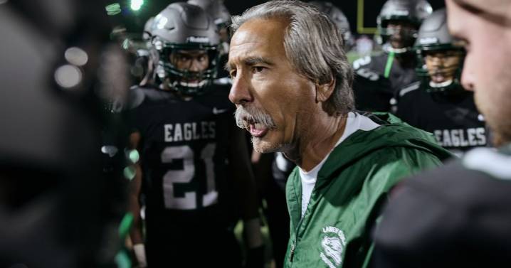 'Last Chance U' coach John Beam shot in Oakland, arrest made