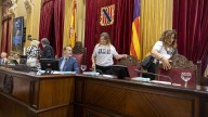 El Constitucional admite el recurso de amparo por la expulsión de Le Senne a Costa y Garrido por vestir una camiseta de las Roges del Molinar